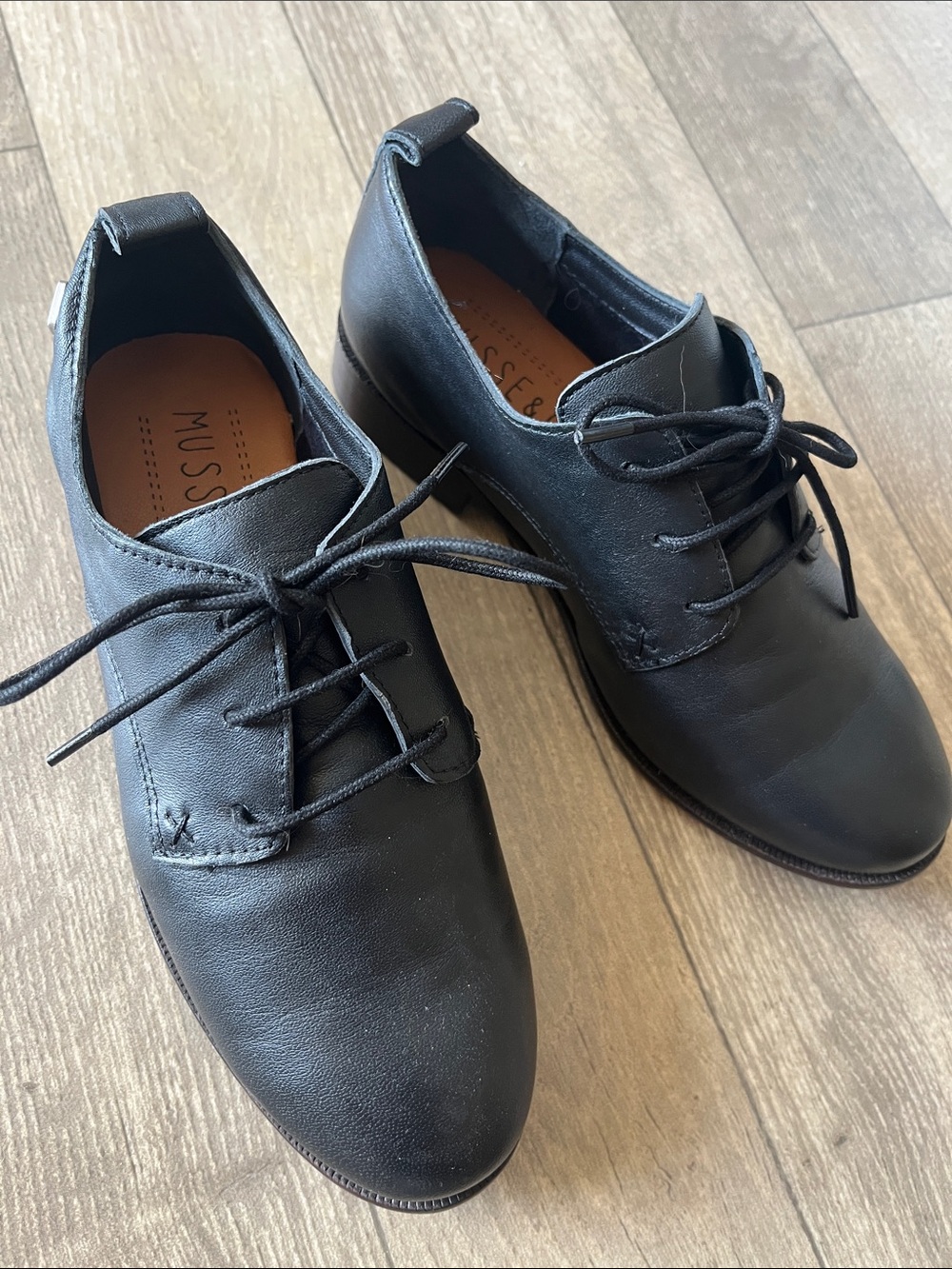 Musse & Cloud Black Leather Lace-Up Derby Oxfords